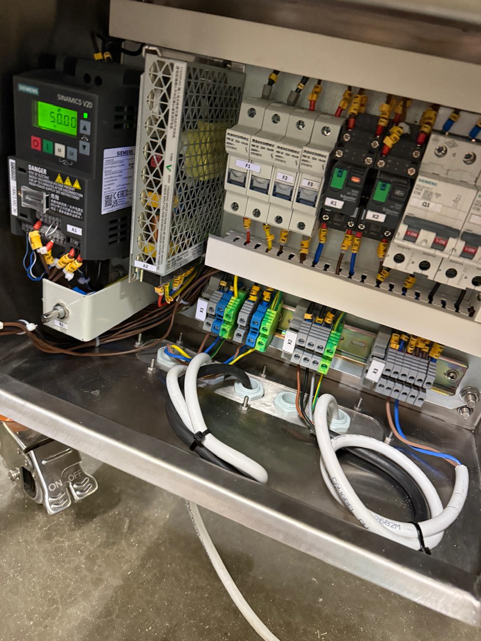Control-panel components and drive